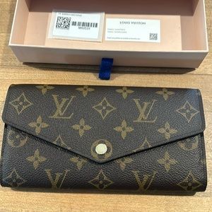Louis Vuitton, Sarah wallet